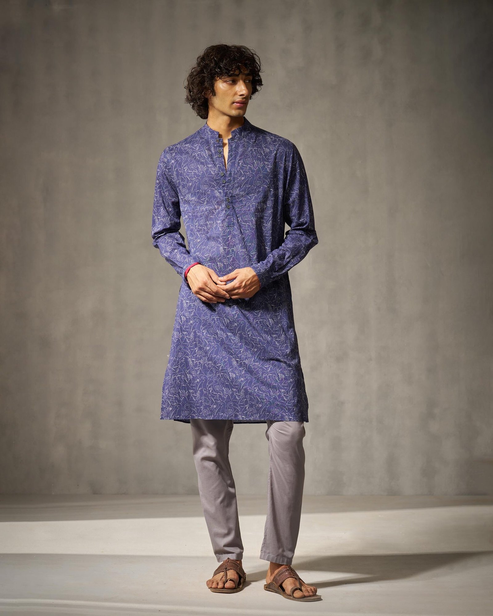 Rey Kurta - Navy Print - Image 6