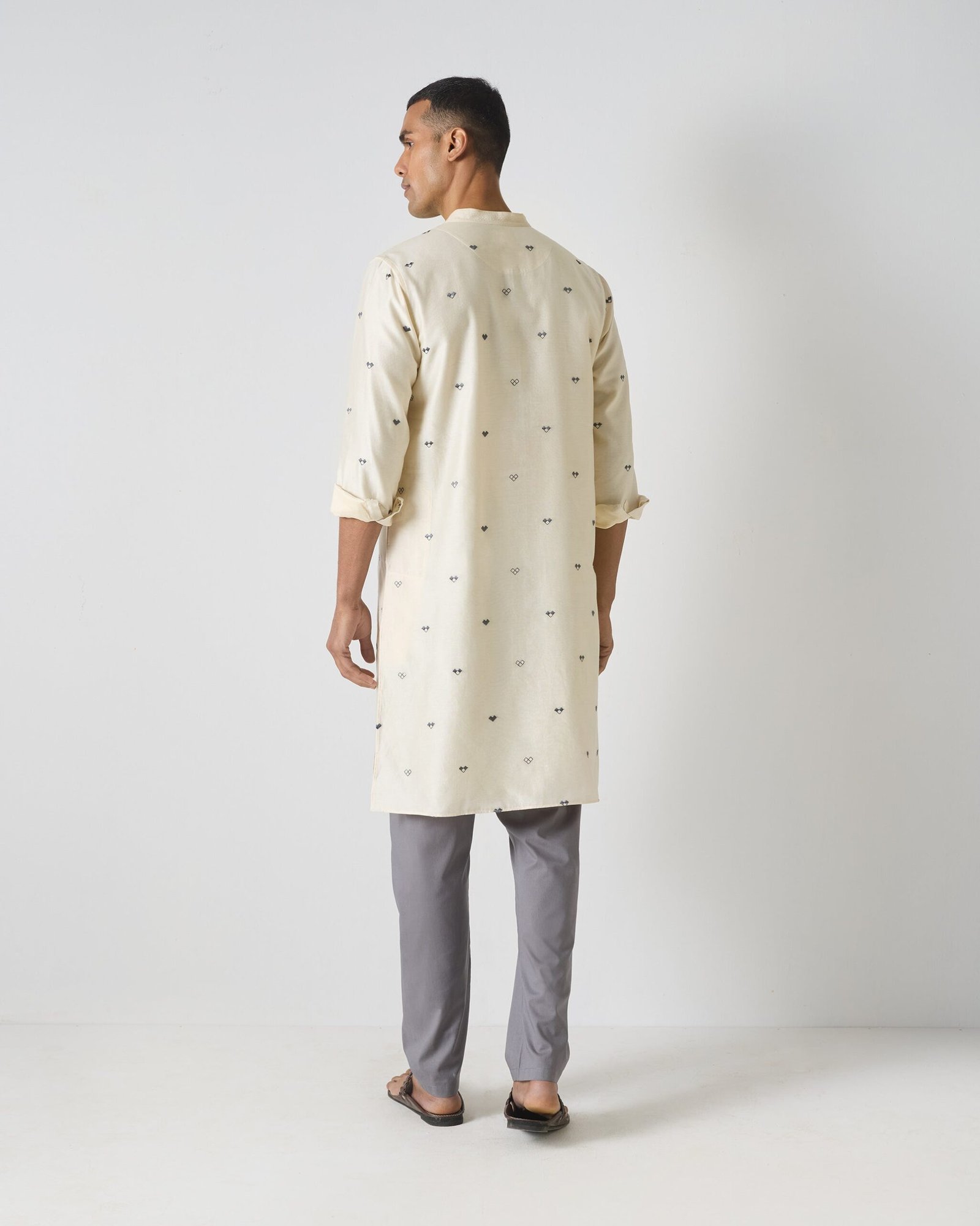 Neckband Kurta - Ivory & Charcoal Embroidered - Image 3